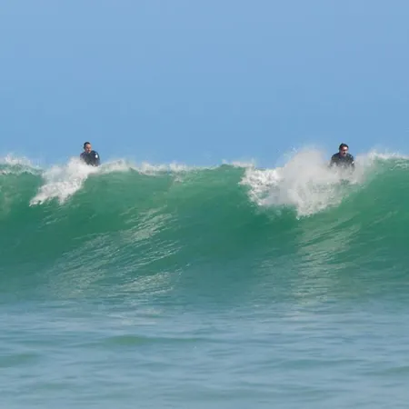 Eds Place, Shared Pool, Private Terrace, Perfect For Surfers And Families Enjoying